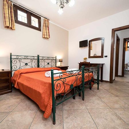 Villa Claudia By Vivimy Parabita Exterior photo